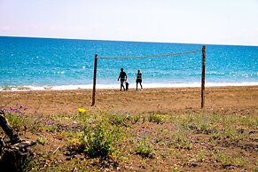 Thalatta Seaside Hotel