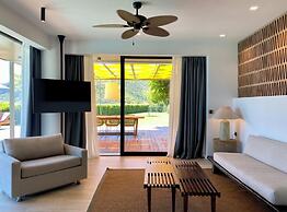 Thalatta Seaside Hotel
