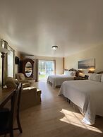 Timber House Resort