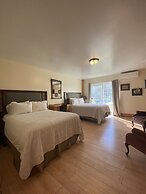 Timber House Resort
