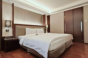 S Aura Hotel
