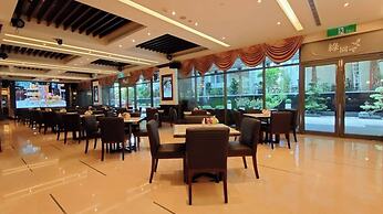S Aura Hotel