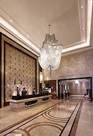 S Aura Hotel