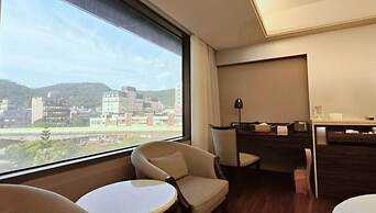 S Aura Hotel
