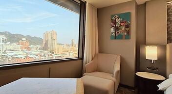 S Aura Hotel