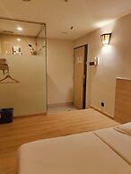 Country Hotel