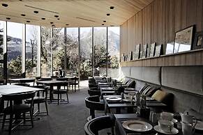 Eden Hotel