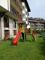Grand Royale Apartment Complex & Spa