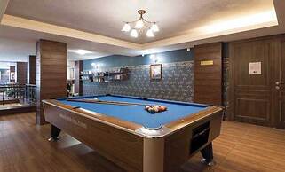 Grand Royale Apartment Complex & Spa