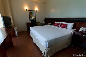 Allure Hotel & Suites