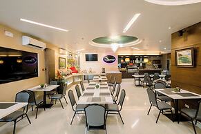 Allure Hotel & Suites