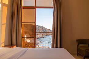 Al Ayjah Plaza Hotel