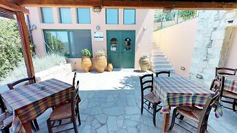 Nana Apartments