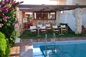 Theros Hotel