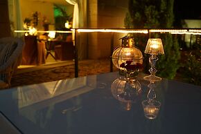 Carmo's Boutique Hotel