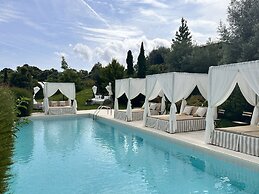 Carmo's Boutique Hotel