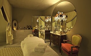 Carmo's Boutique Hotel