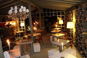Carmo's Boutique Hotel