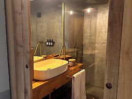 Carmo's Boutique Hotel