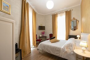 Golden Rooms