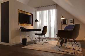 Zeller Hotel & Restaurant
