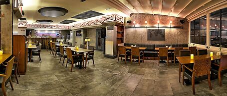 Samir Deluxe Hotel