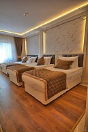 Samir Deluxe Hotel