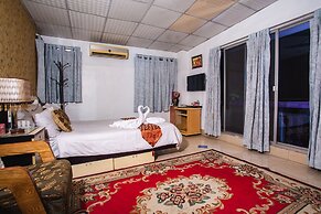 Babylon Garden Serviced Apartments
