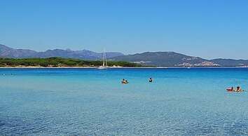 Beach Hotel Budoni