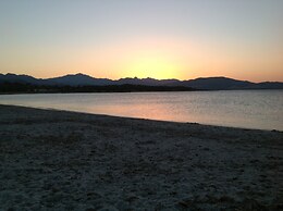 Beach Hotel Budoni