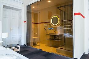 Home ApartHotel