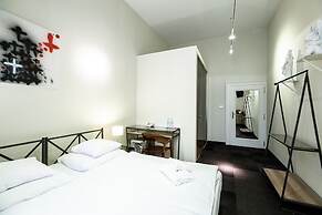 Home ApartHotel