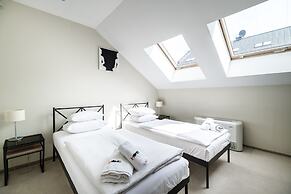 Home ApartHotel
