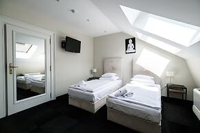 Home ApartHotel