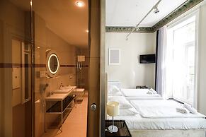Home ApartHotel