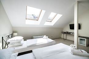 Home ApartHotel
