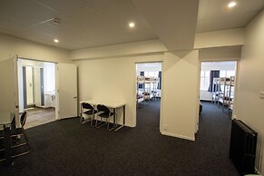 Hotel Waterloo & Backpackers