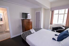 Hotel Waterloo & Backpackers