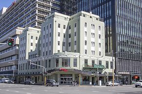 Hotel Waterloo & Backpackers