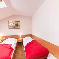 Kajzer Hostel