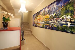 Mariposa Apartments