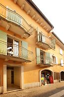 Mariposa Apartments