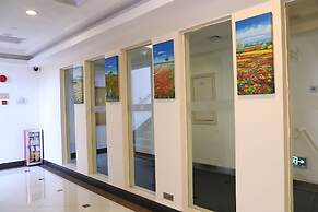 Baiyun City Hotel