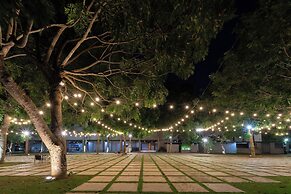 I Hotel Batam