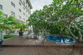 I Hotel Batam