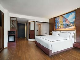 Novotel Phuket Vintage Park