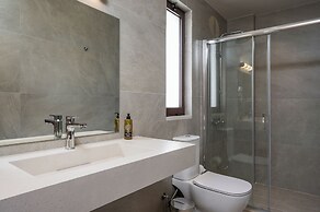 Spilia Village Hotel & Villas