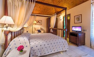 Spilia Village Hotel & Villas