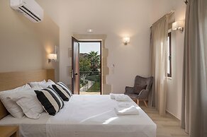Spilia Village Hotel & Villas