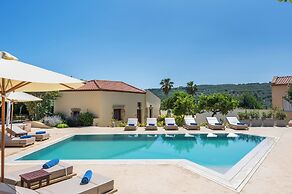 Spilia Village Hotel & Villas